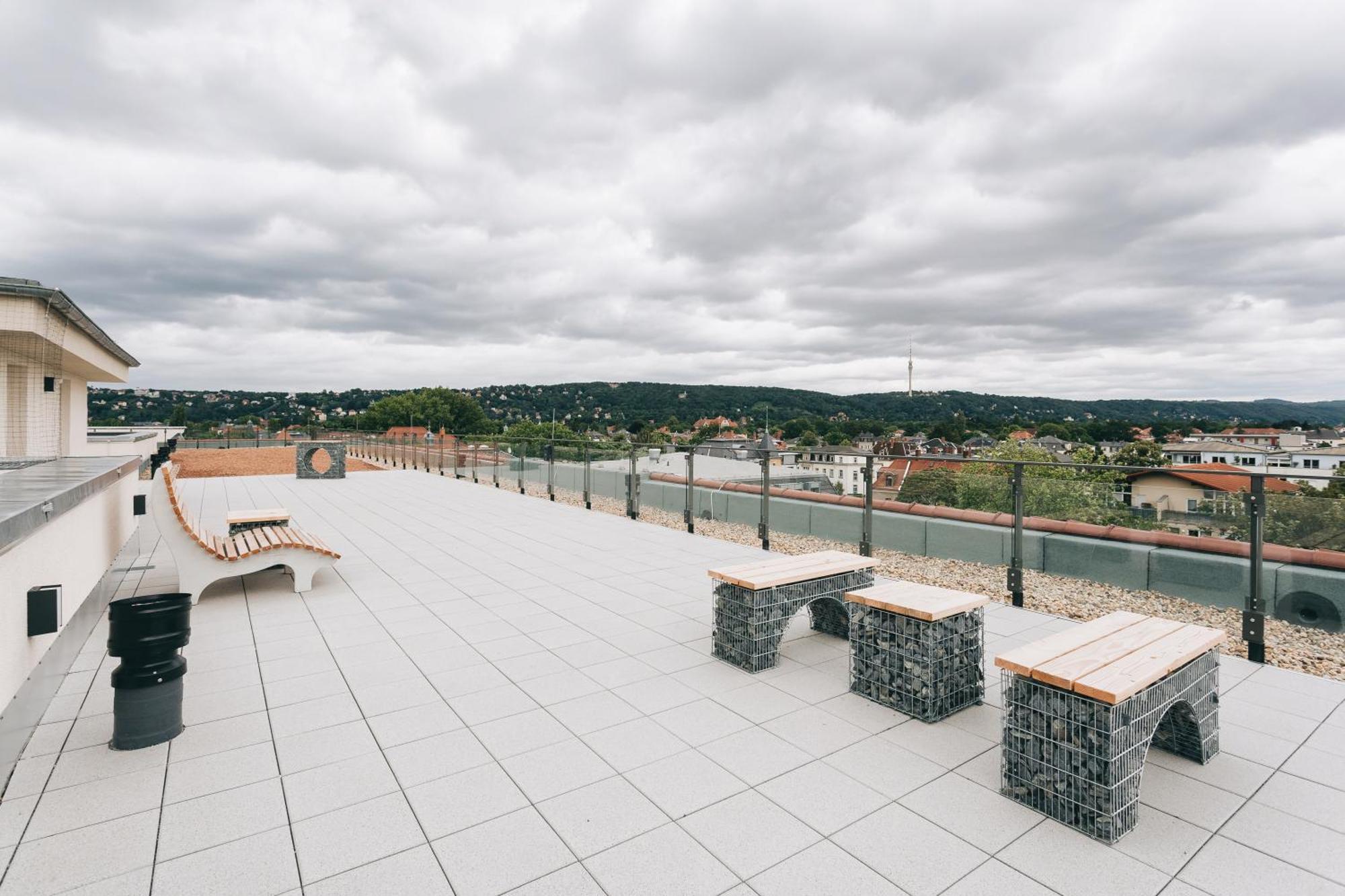 Oasis Appart - Wohnen In Dresden - Netflix - Tiefgarage - Dachterrasse Bagian luar foto