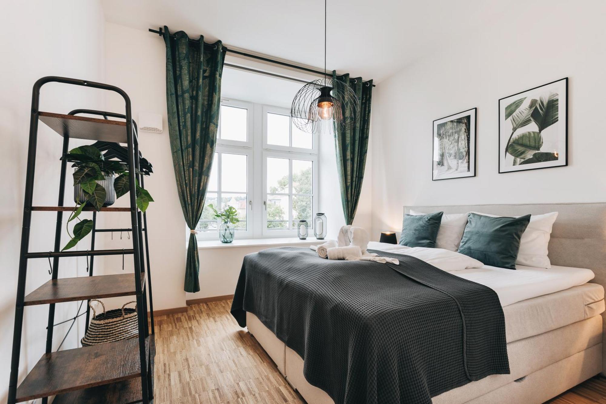 Oasis Appart - Wohnen In Dresden - Netflix - Tiefgarage - Dachterrasse Bagian luar foto