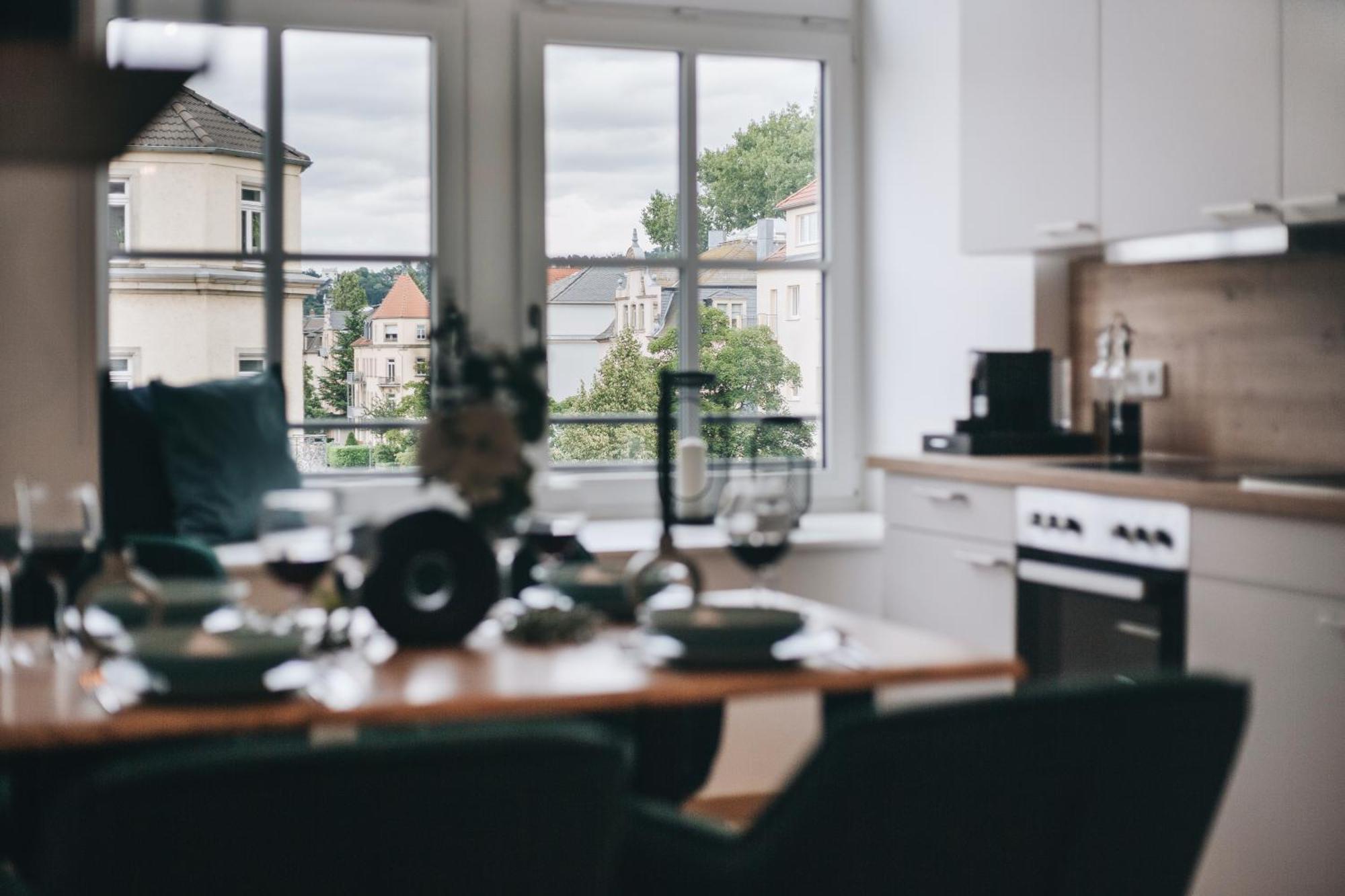 Oasis Appart - Wohnen In Dresden - Netflix - Tiefgarage - Dachterrasse Bagian luar foto